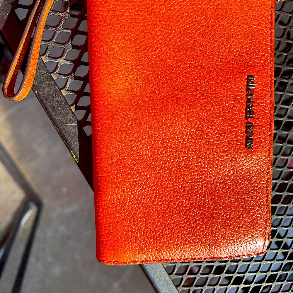 New all leather Michael Kors Wallet